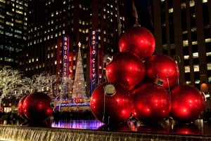 NYC: Visita guiada nocturna de las luces navideñas en autobús descapotable