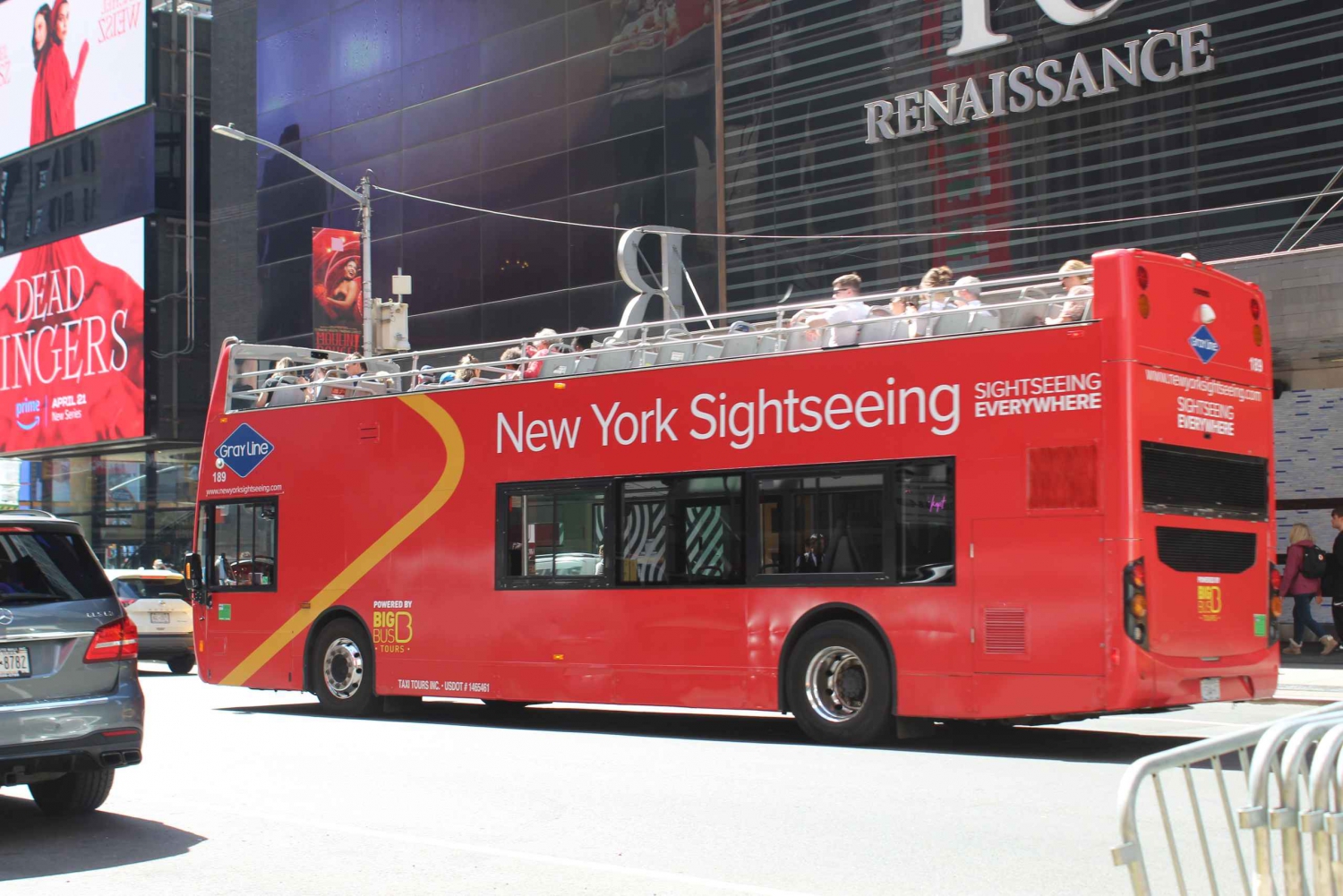 NYC: Guided Hop On Hop Off Bus with Two Attractions