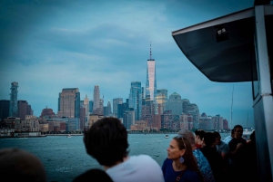 NYC: crociera di Halloween con DJ dal vivo e vista sullo skyline