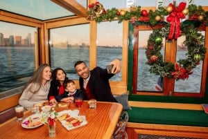 NYC: Holiday Yacht Cruise met Jazz, Cacao & Kerstliedjes