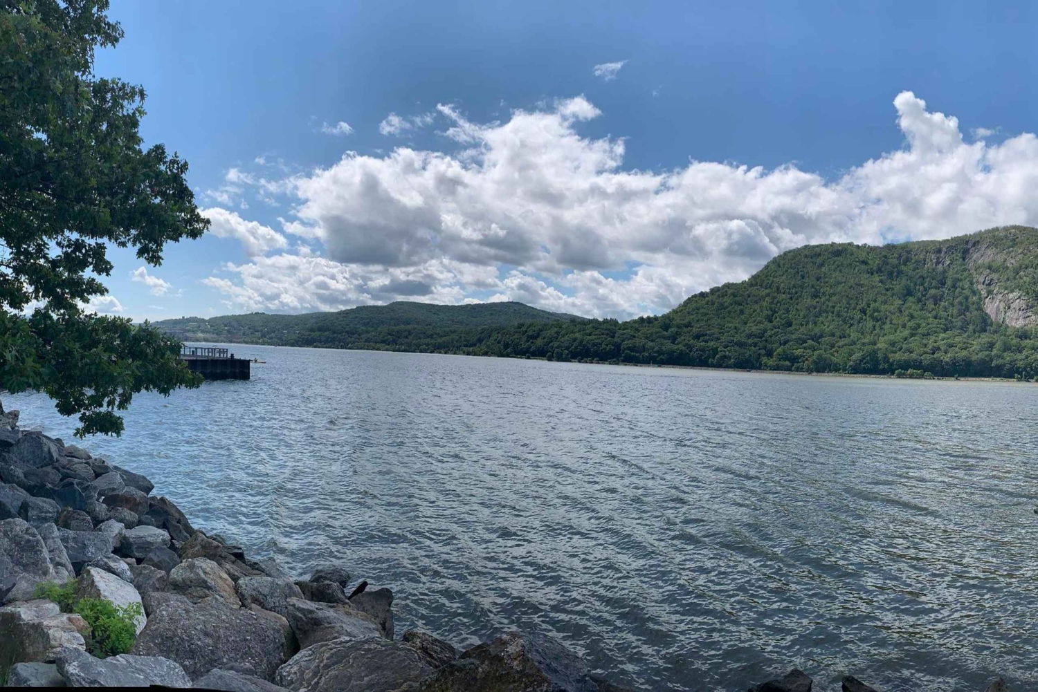 ニューヨーク市：ハドソン川ツアー（スリーピーホロウとハドソン川歩道橋を含む）