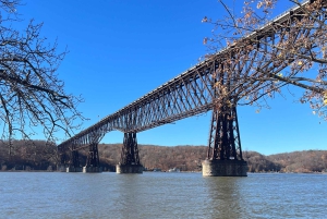 ニューヨーク市：ハドソン川ツアー（スリーピーホロウとハドソン川歩道橋を含む）
