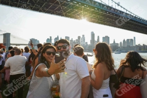 NYC: 4. heinäkuuta perheen ilotulitusjuhlaristeily, avoin baari, buffet
