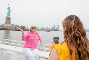 NYC: Liberty Cruise på New York Harbor med live guide