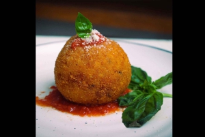 NYC: tour gastronomico natalizio a piedi a Little Italy