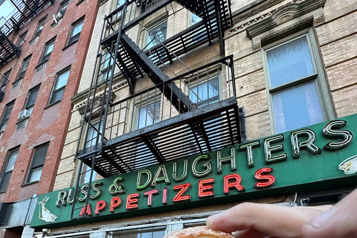 NYC: Lower East Side Walking and Food Tasting Tour