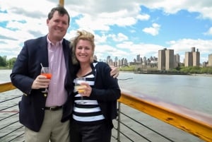 NYC: Manhattan Skyline Brunch Cruise med en drink