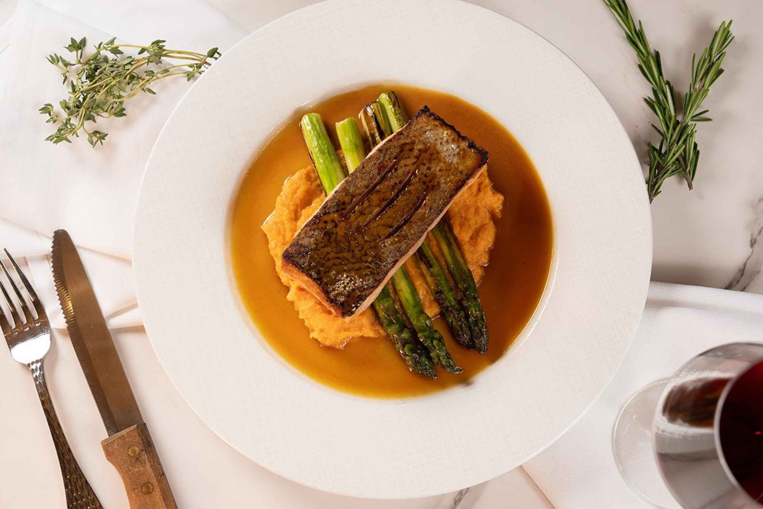 Nueva York: crucero con cena y vistas del skyline de Manhattan