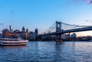 NYC: Manhattan Skyline Dining Cruise