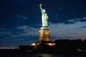 Nueva York: crucero con cena y vistas del skyline de Manhattan