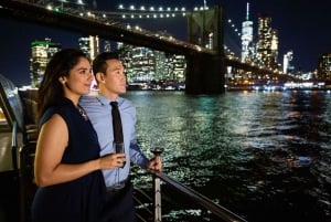 NYC: Crucero por el Puerto con Cena Buffet y Fuegos Artificiales en Nochevieja