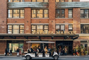 ニューヨーク市：クリスマスと名所を巡るガイド付き市内ツアー（快適なカートで）