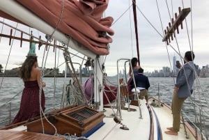 New York: charter privato di barche a vela classiche nel porto di New York