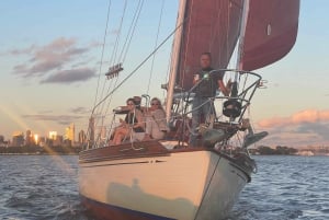 New York: charter privato di barche a vela classiche nel porto di New York