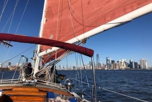 New York: charter privato di barche a vela classiche nel porto di New York