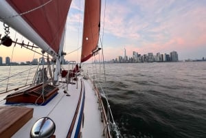 New York: charter privato di barche a vela classiche nel porto di New York