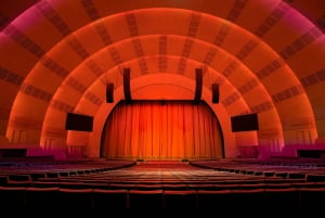 Radio City Music Hall in NYC: Bühnen-Tour & Rockette-Treffen