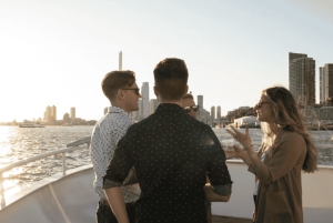 NOVA IORQUE: Cruzeiro turístico no porto a bordo do Grande Mariner