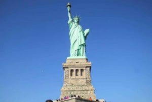 NYC: Tur til Frihetsgudinnen og Ellis Island med ferge