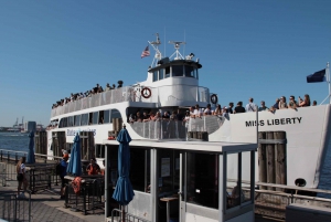 NYC: Statue of Liberty and Ellis Island Tour with Ferry