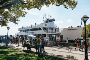 NYC: Tur till Frihetsgudinnan och Ellis Island med färja