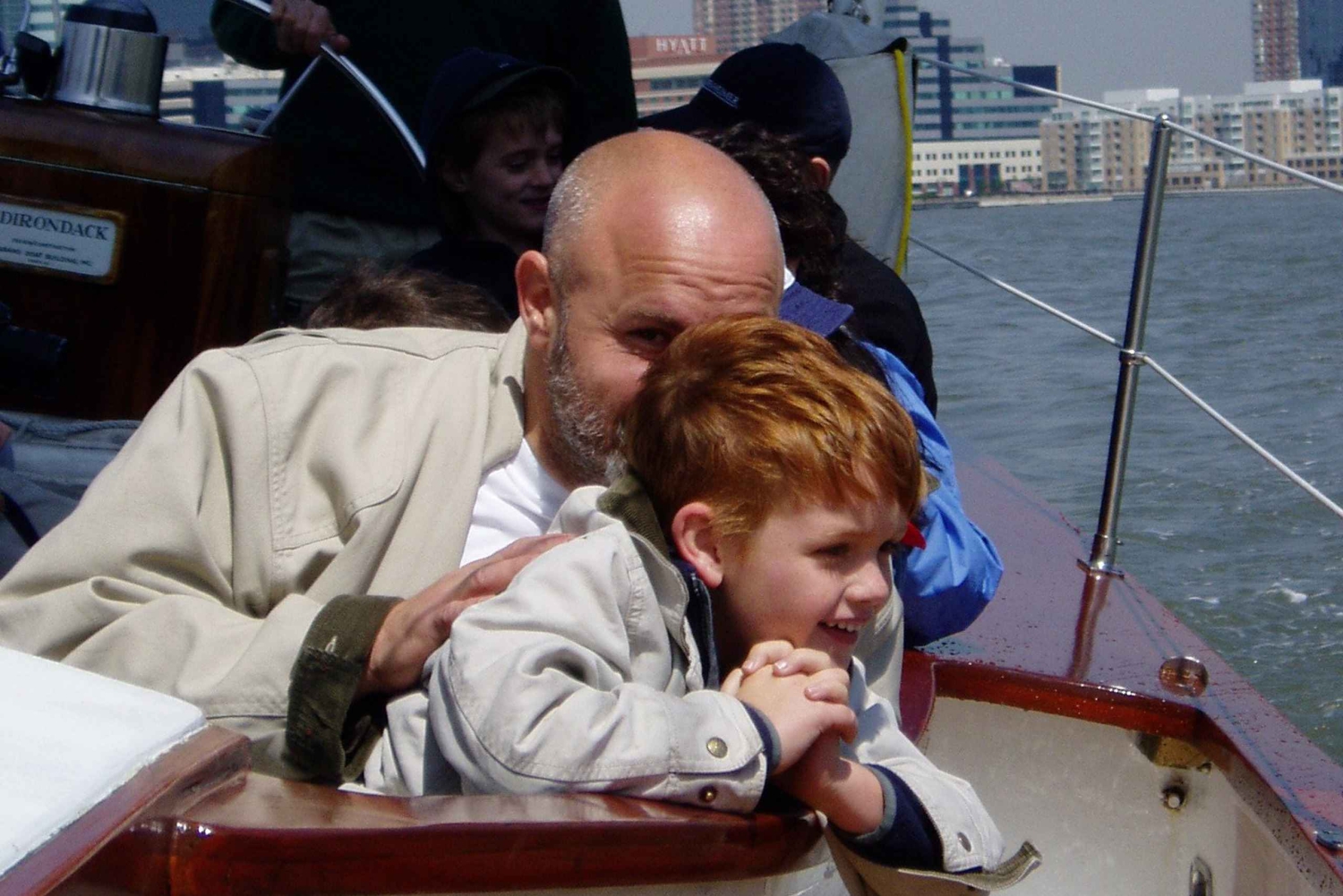 NYC: Vela del giorno della Statua della Libertà con la goletta Adirondack