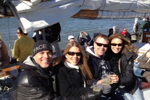 NYC: Vela del giorno della Statua della Libertà con la goletta Adirondack