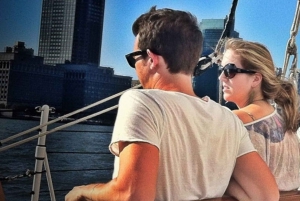 NYC: Vela del giorno della Statua della Libertà con la goletta Adirondack