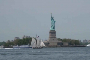 NYC: Frihetsgudinnens dagsseilas med bar om bord