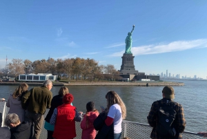 New York: gruppo privato guidato o tour per famiglie della Statua della Libertà