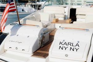 NYC: Tour panoramico privato della Statua della Libertà in yacht