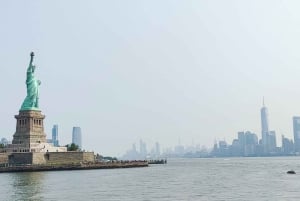 Nueva York: Estatua de la Libertad con acceso al pedestal y ferri