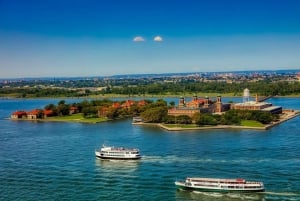 Nueva York: Estatua de la Libertad con acceso al pedestal y ferri
