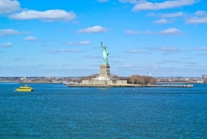 Nueva York: Estatua de la Libertad con acceso al pedestal y ferri
