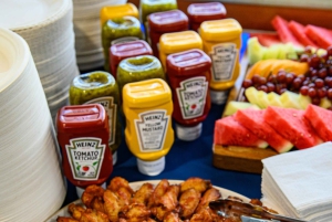 Crociera al tramonto a New York con DJ, skyline e Statua della Libertà