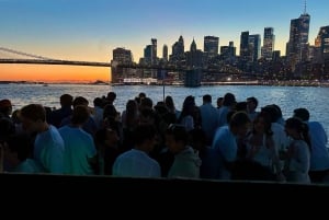 New York : croisière au coucher du soleil, musique et ambiance