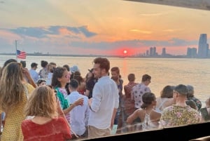 New York : croisière au coucher du soleil, musique et ambiance
