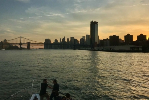 Coucher de soleil à New York, musique et croisière touristique avec vue sur la Statue de la Liberté