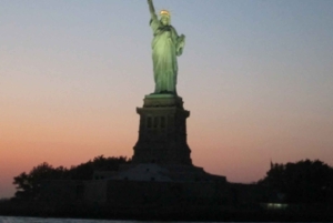 NYC: Zeil bij zonsondergang aan boord van Schooner Adirondack