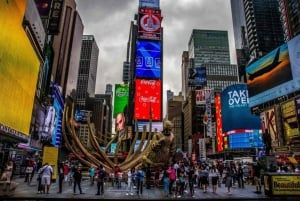 NYC: The Ride Theatre Bus & See 30+ Top Sights Tour a pie