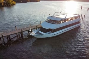 Peekskill: crucero con brunch para contemplar el follaje otoñal del río Hudson