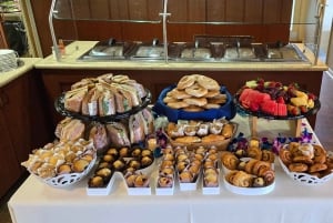 Peekskill: crucero con brunch para contemplar el follaje otoñal del río Hudson