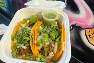 Tour gastronómico privado por el East Village con un guía local