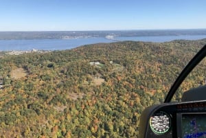 Privat efterårsløvtur i helikopter over Hudson Valley