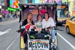 NYC: Le Rockettes, lo spettacolo di Natale, viaggiano in pedicab