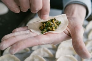 Delicias Rodantes: Clase de cocina de dumplings chinos en Nueva York