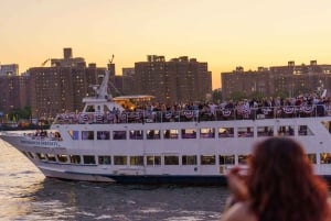 Crucero de Nochevieja en el Yate Serenity NYC