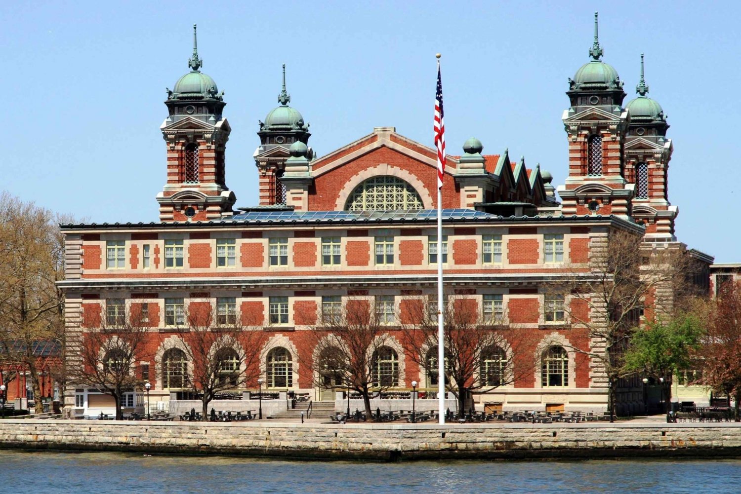 Statue of Liberty and Ellis Island Guided Tour