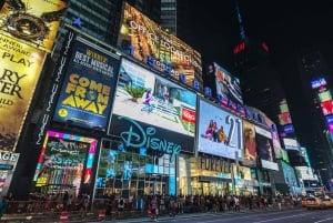 Superhelden in privéwandeling door New York City