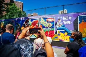 Il tour in autobus del luogo di nascita dell'hip hop